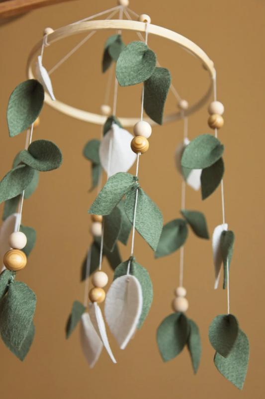 Felt Leaf Baby Mobile – Boho Green & White Nursery Decor