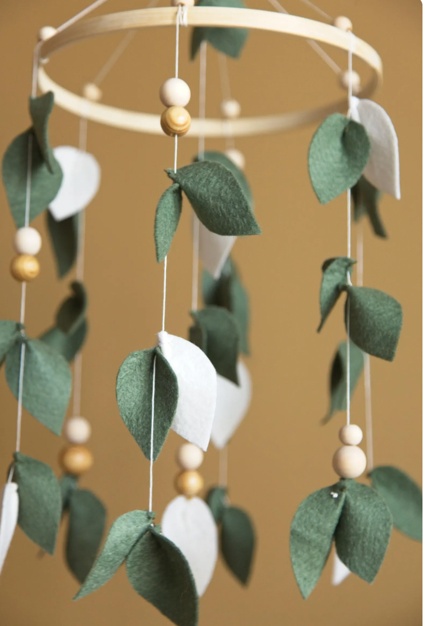 Felt Leaf Baby Mobile – Boho Green & White Nursery Decor