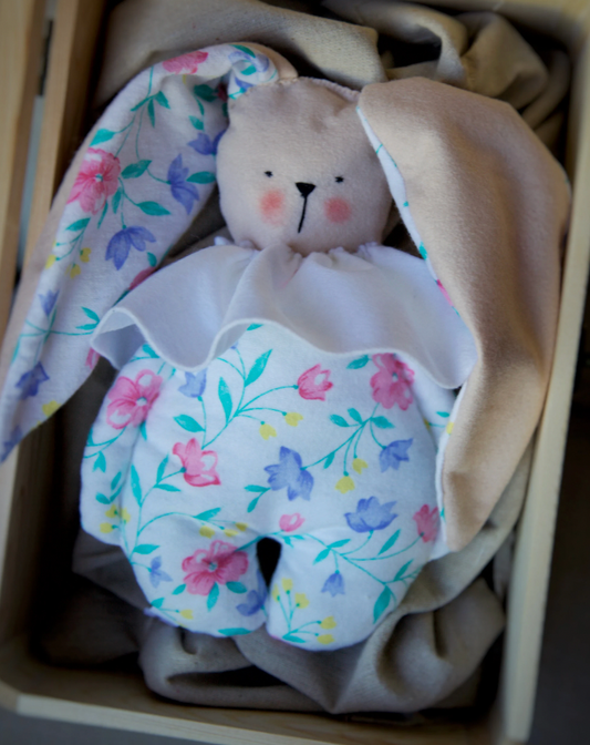 O Amigo Coelho, peluche