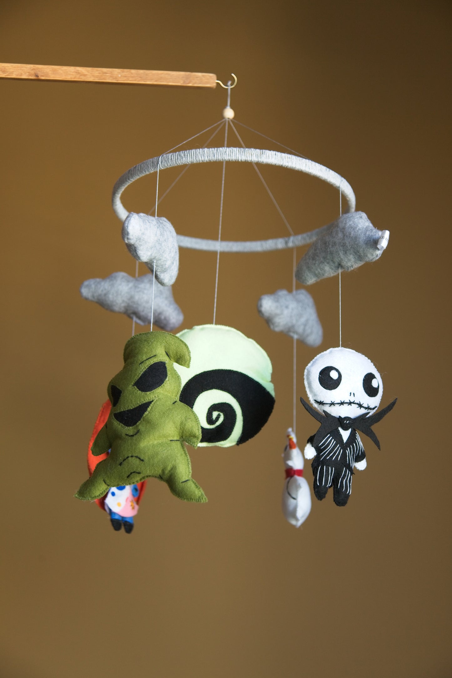 Halloween Encantado, móbile de berço