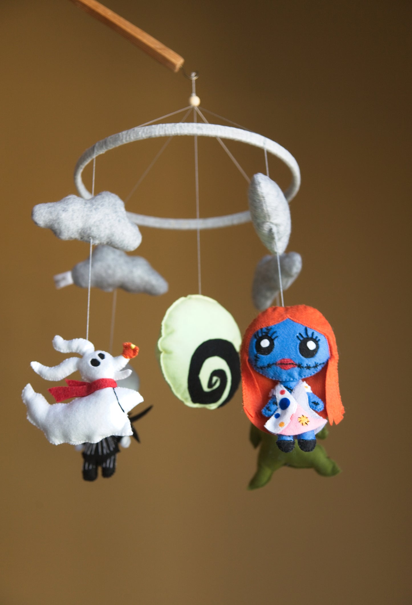 Halloween Encantado, móbile de berço